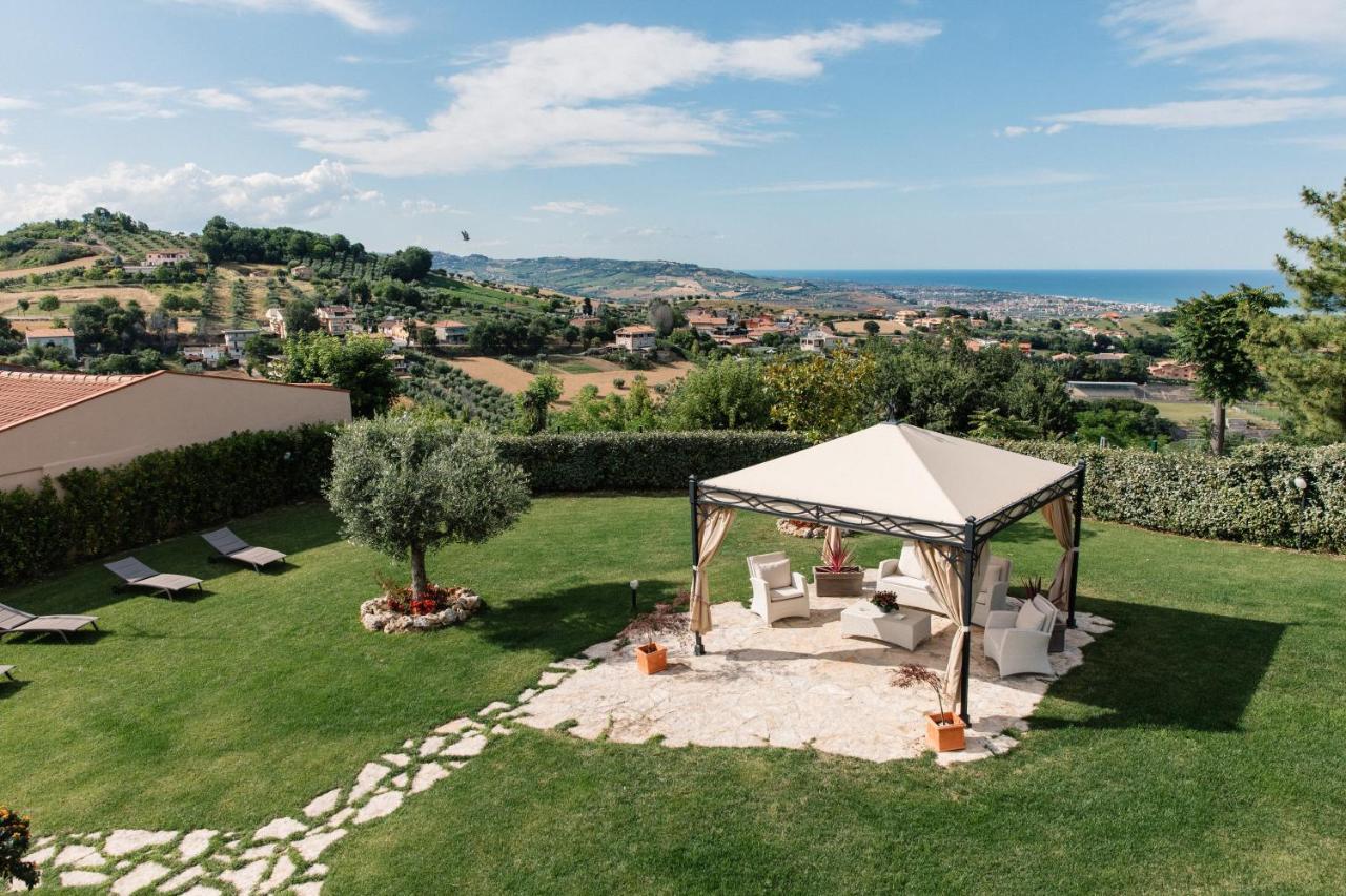 Villa Mascitti B&B Tortoreto Alto 托尔托雷托 外观 照片