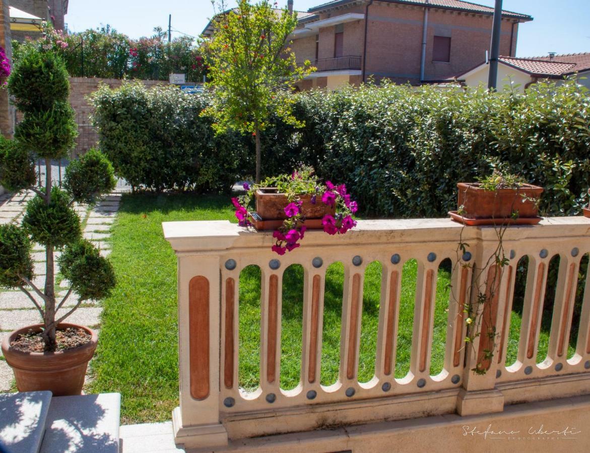 Villa Mascitti B&B Tortoreto Alto 托尔托雷托 外观 照片